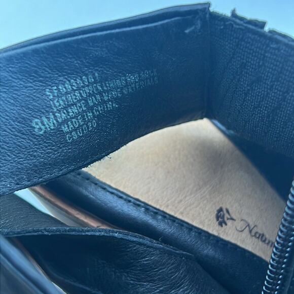 Sofft Arabia Women's Black Slingback Comfort Bootie Style Low Heel Sz 8 - Picture 11 of 12